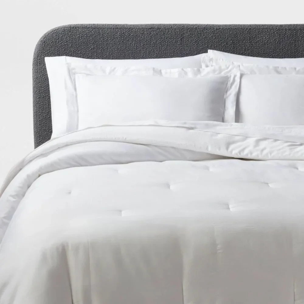 Threshold sateen comforter